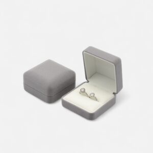 Edle Doppel-Ringbox aus Samt – Grau, 7,5 × 7,5 × 4,2 cm
